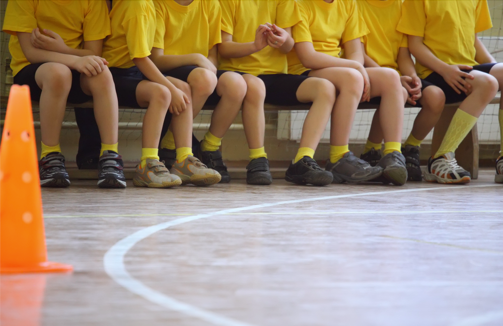 childrens feet in pe lesson