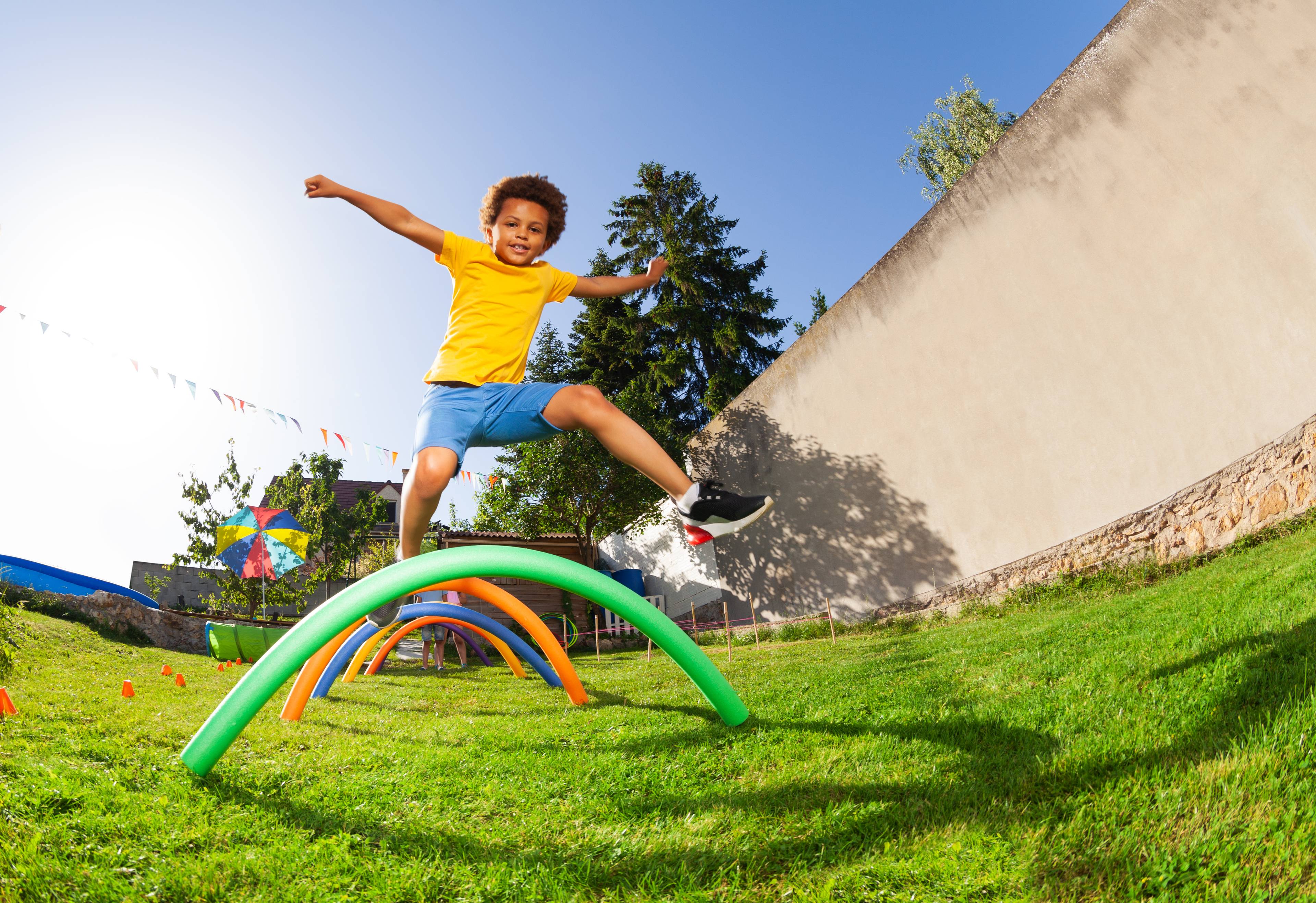 A child completing a Team Building game 